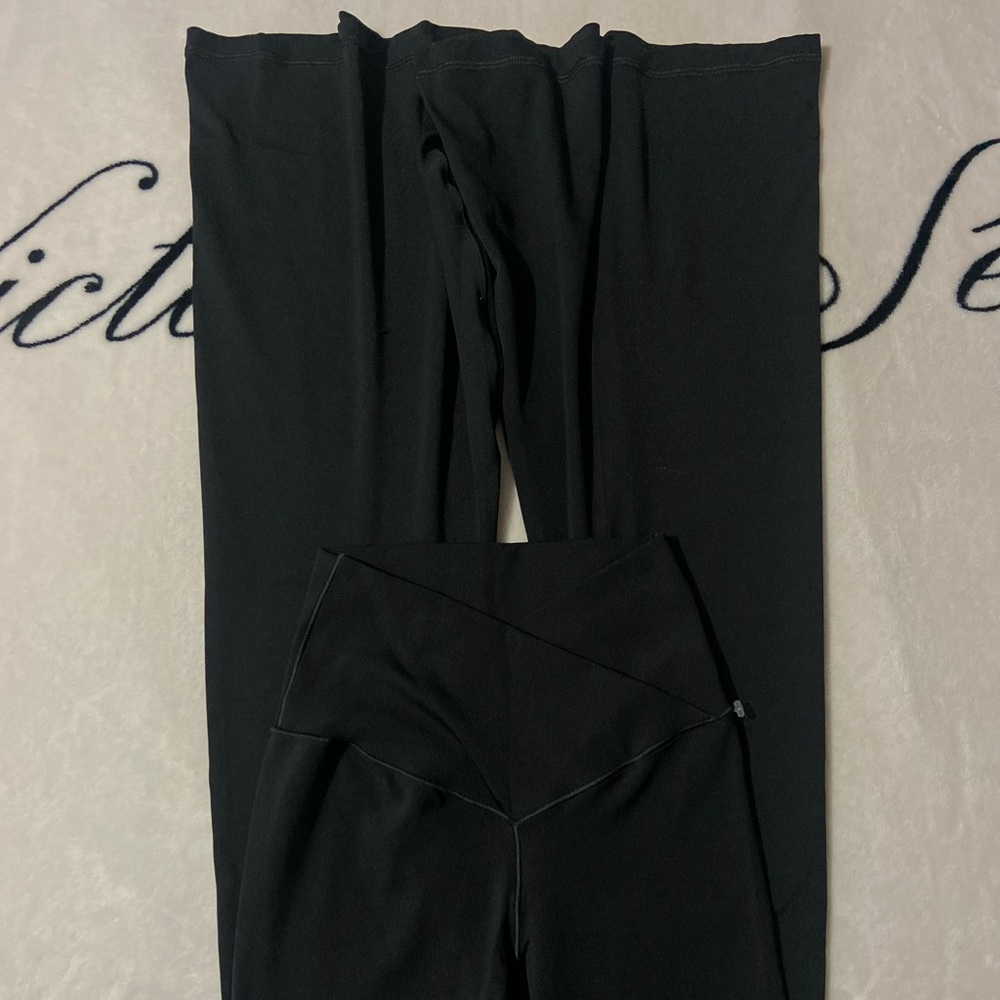 Aerie Offline Flare Leggings